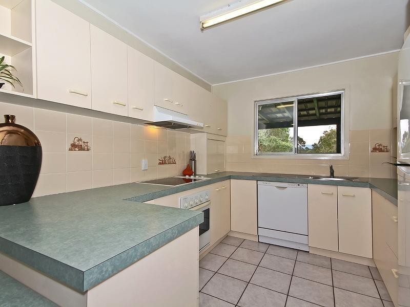 67 lyndon way, Karalee QLD 4306