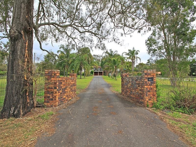 67 lyndon way, Karalee QLD 4306