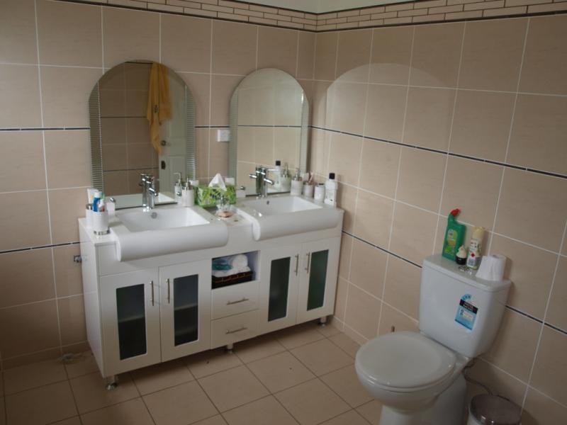449 Karrabin-Rosewood Rd, Walloon QLD 4306