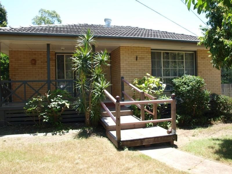 2 Avon Street, Leichhardt QLD 4305