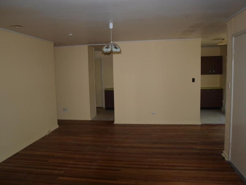 2 Avon Street, Leichhardt QLD 4305