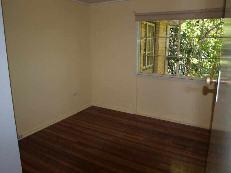 2 Avon Street, Leichhardt QLD 4305