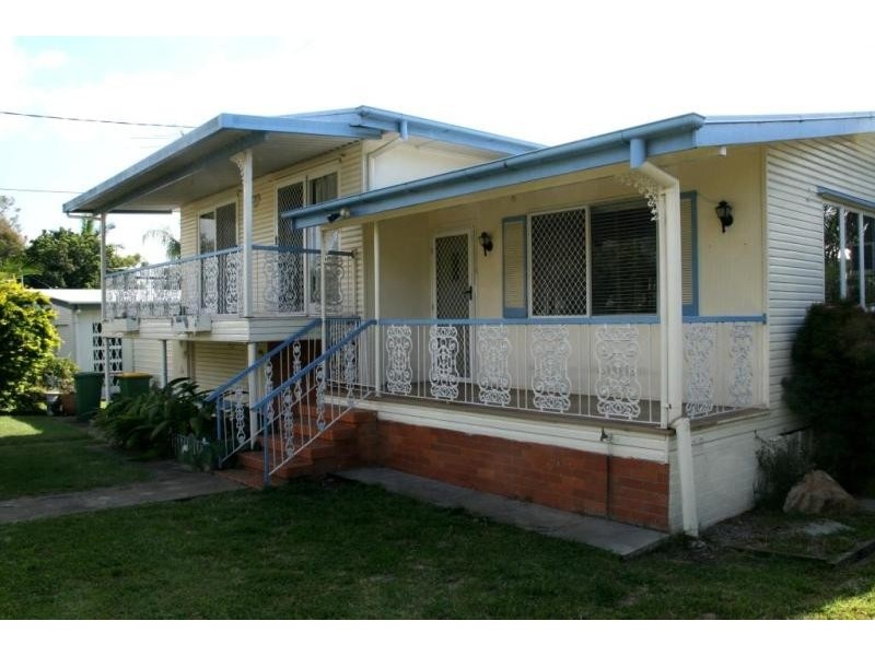 11 Cross St, Raceview QLD 4305