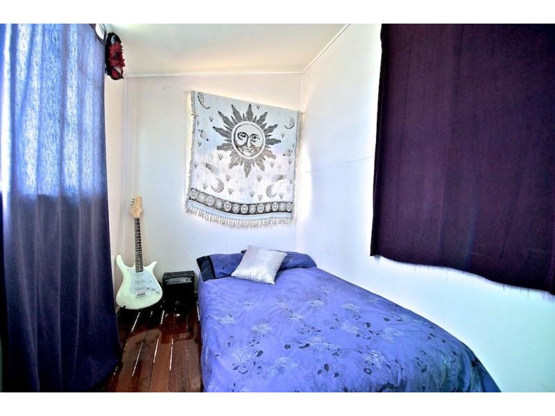 67 Downs Street, North Ipswich QLD 4305