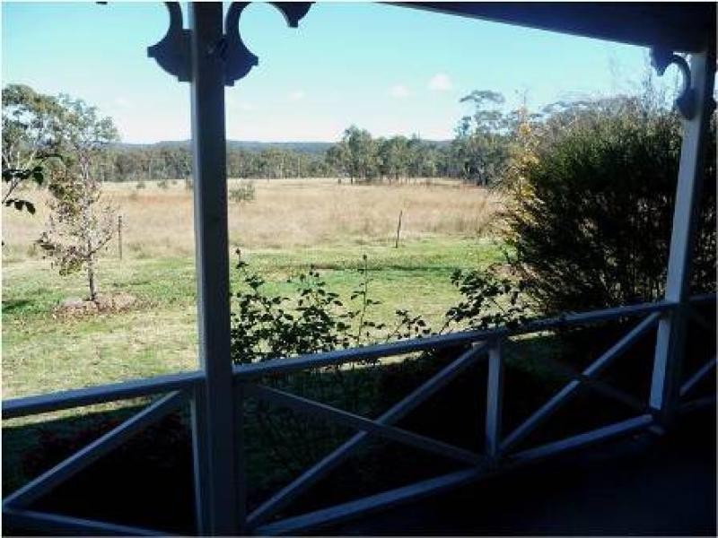 72 Cala Lane, Glen Aplin QLD 4381