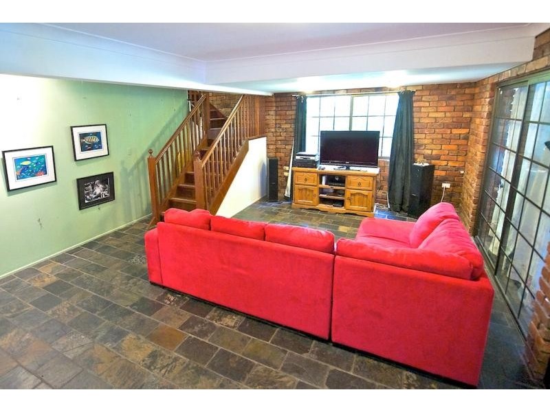 6 Cushing Street, North Ipswich QLD 4305