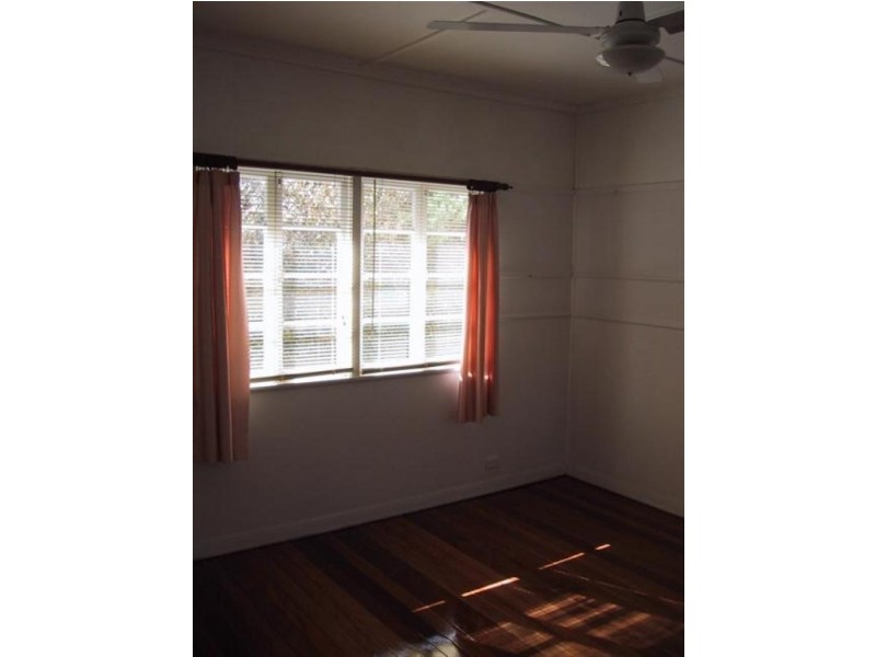 10 Mooney Street, Keperra QLD 4054