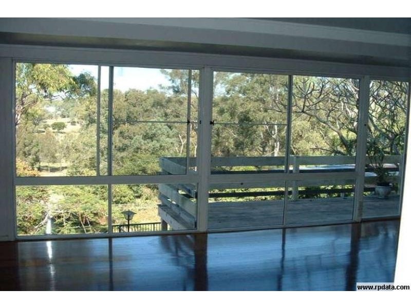 93 Hillside Terrace, St Lucia QLD 4067