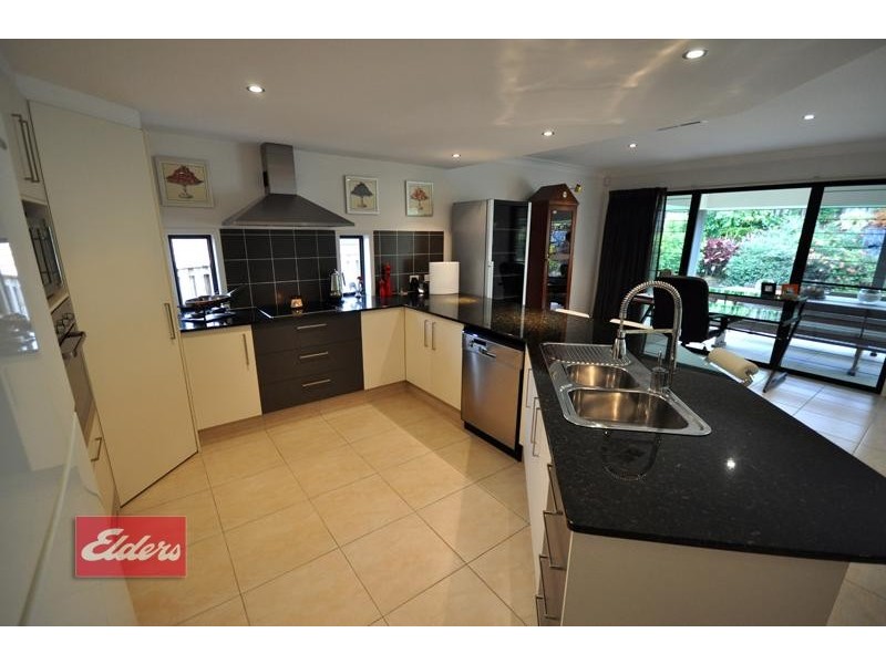 21 Blackheath Terrace, Pacific Pines QLD 4211