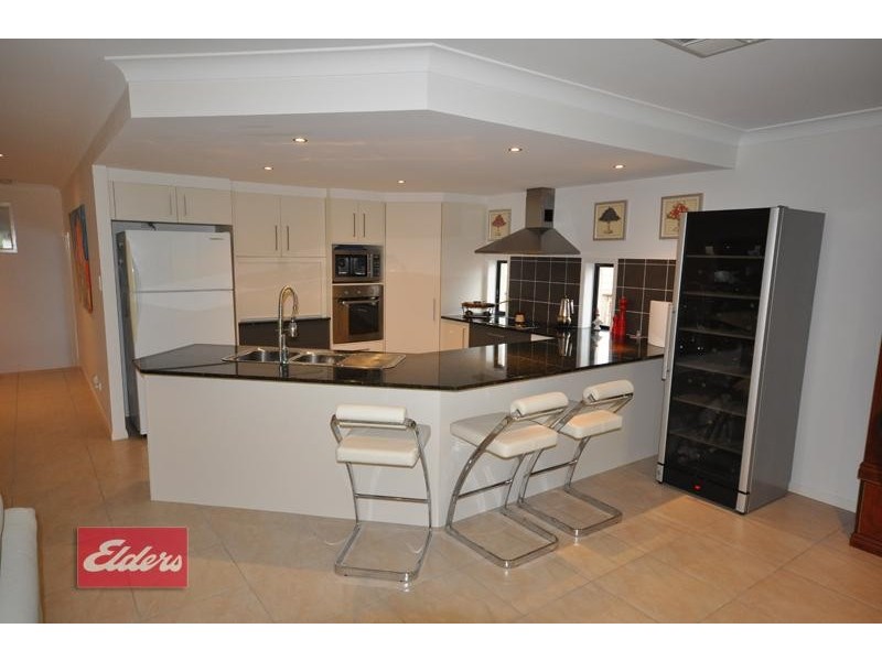 21 Blackheath Terrace, Pacific Pines QLD 4211