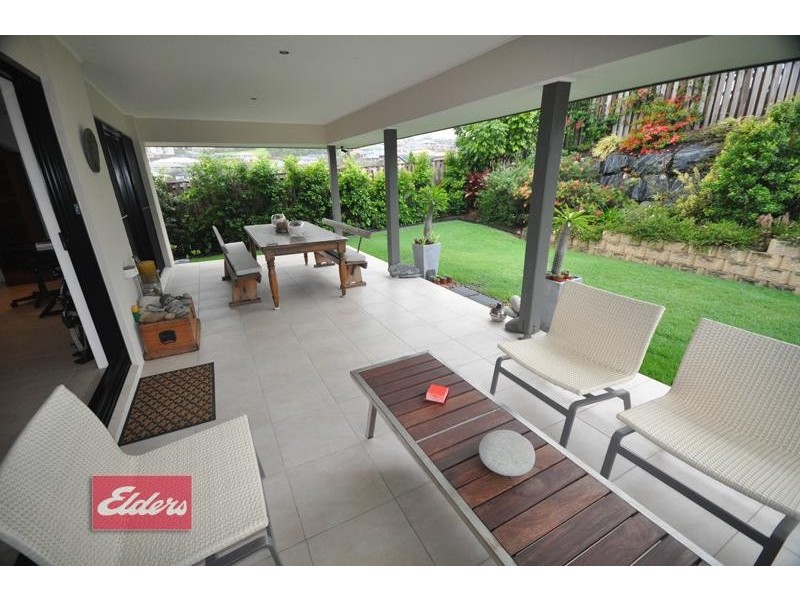 21 Blackheath Terrace, Pacific Pines QLD 4211