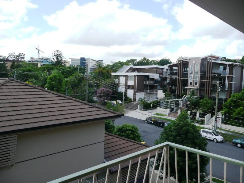 8/11 Grimes Street, Auchenflower QLD 4066