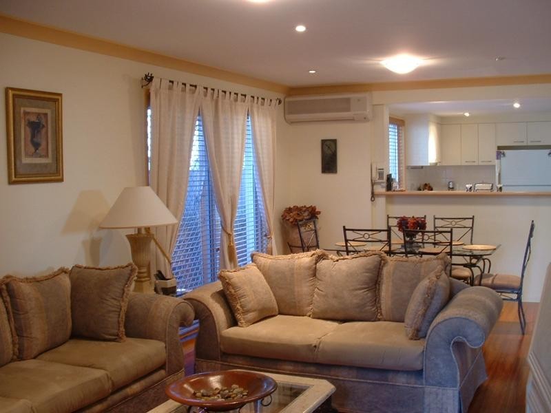 5 Tees Street, Yeerongpilly QLD 4105