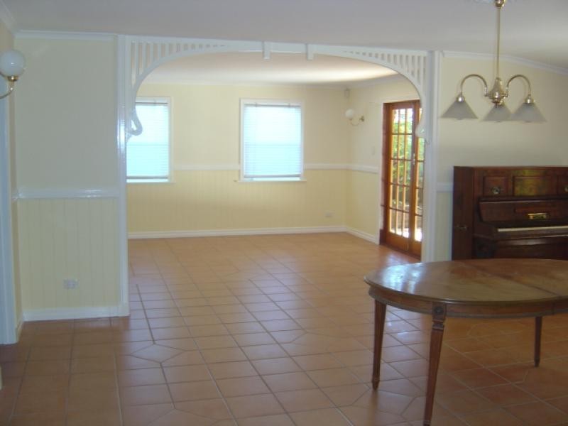 2 Jimbour Street, Wooloowin QLD 4030