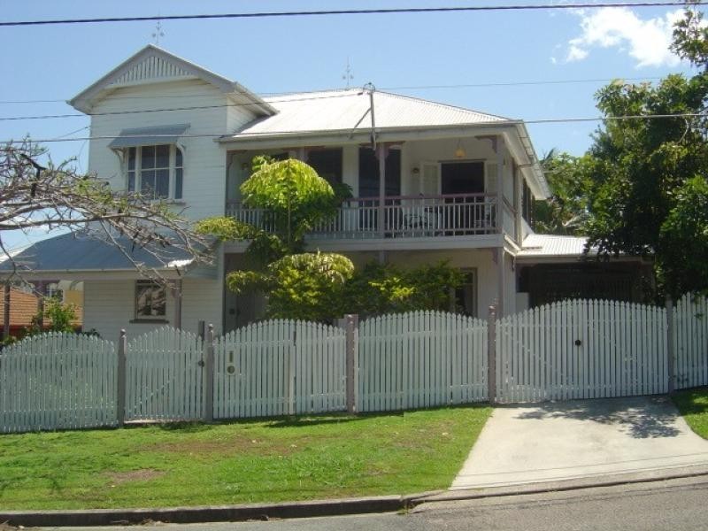 15 Palm Avenue, Sandgate QLD 4017