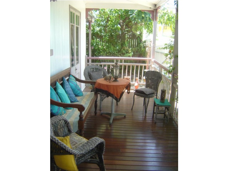 15 Palm Avenue, Sandgate QLD 4017