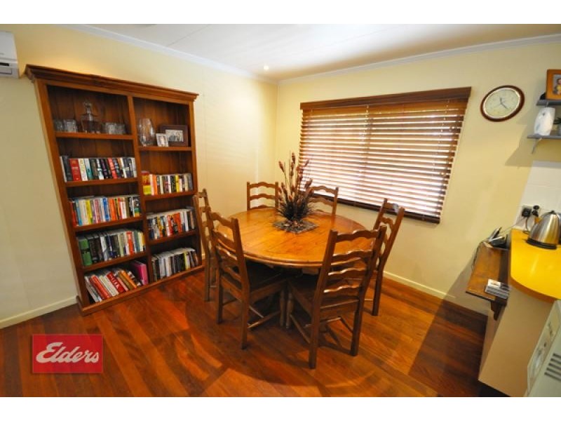 27 Dunbil Avenue, Ferny Hills QLD 4055