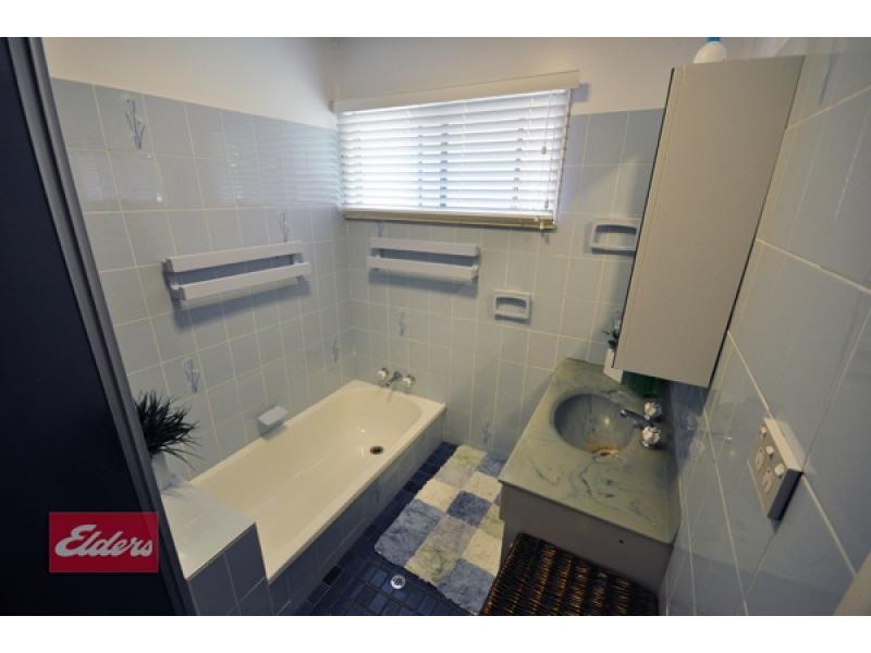 27 Dunbil Avenue, Ferny Hills QLD 4055