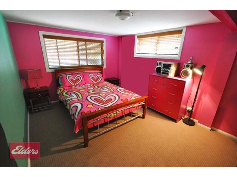 27 Dunbil Avenue, Ferny Hills QLD 4055