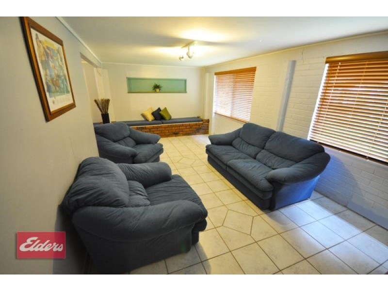 27 Dunbil Avenue, Ferny Hills QLD 4055