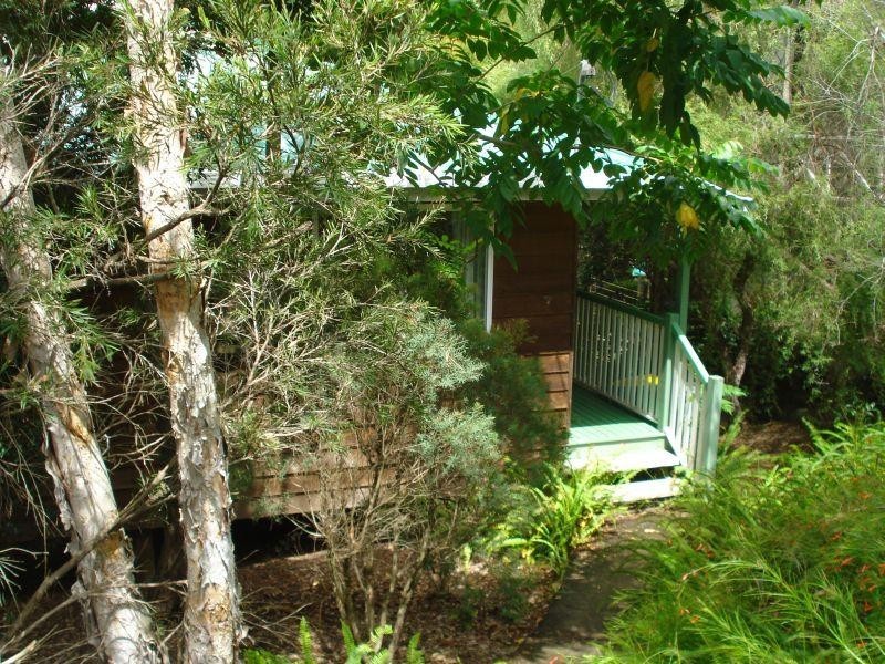 6 Eveleigh Street, Arana Hills QLD 4054