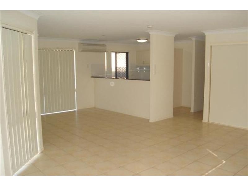 11 Lisa Street, Mcdowall QLD 4053