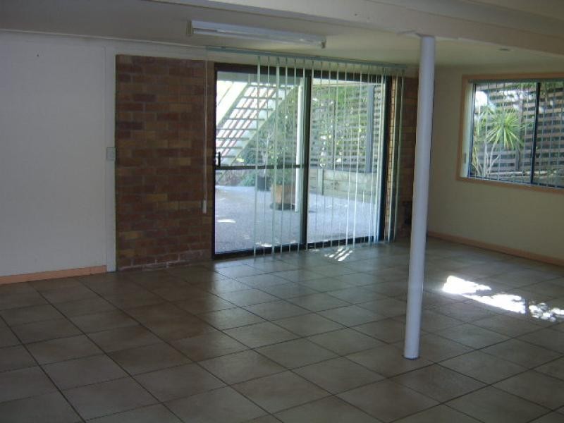 12 Derrima Crescent, Ferny Hills QLD 4055