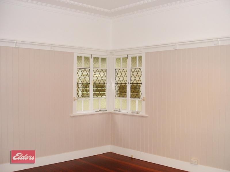 8 Burnham Road, Bardon QLD 4065