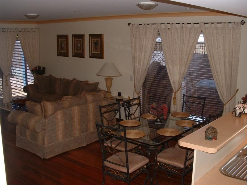 5 Tees Street, Yeerongpilly QLD 4105