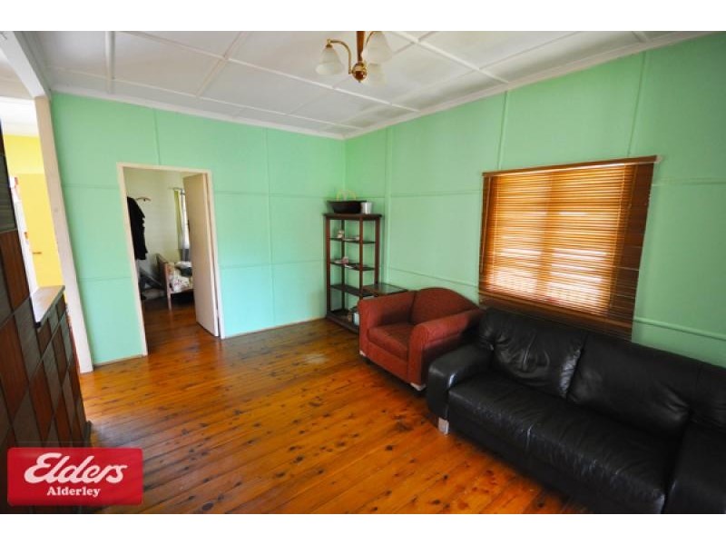 26 Mashobra Street, Mitchelton QLD 4053