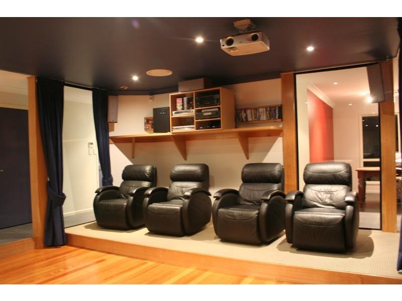 15 Lynford Place, Bridgeman Downs QLD 4035