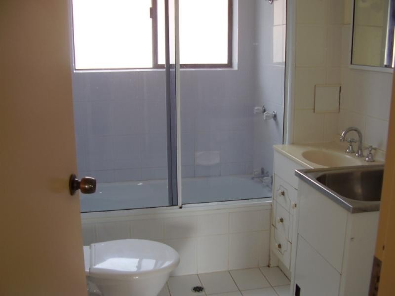 Unit 2/65 Haig Street, Gordon Park QLD 4031