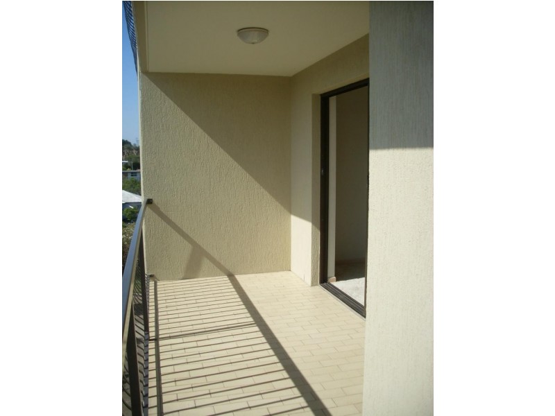 Unit 2/65 Haig Street, Gordon Park QLD 4031