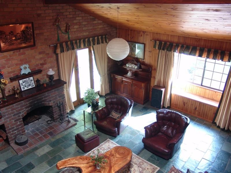 32 Owarra Avenue, Ferny Hills QLD 4055