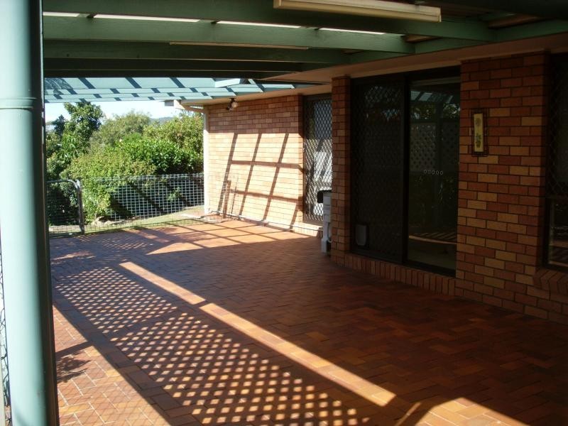 14 Whitewood Place, Arana Hills QLD 4054