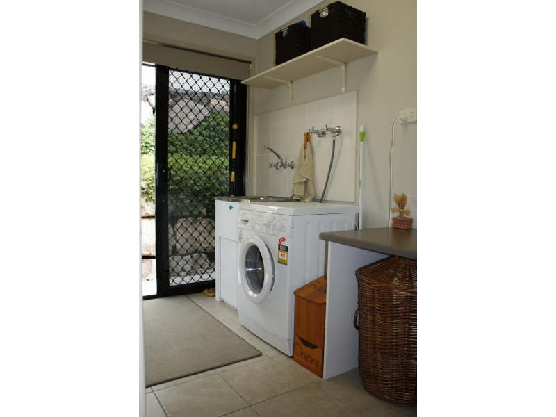 33 Ferndale Place, Upper Kedron QLD 4055