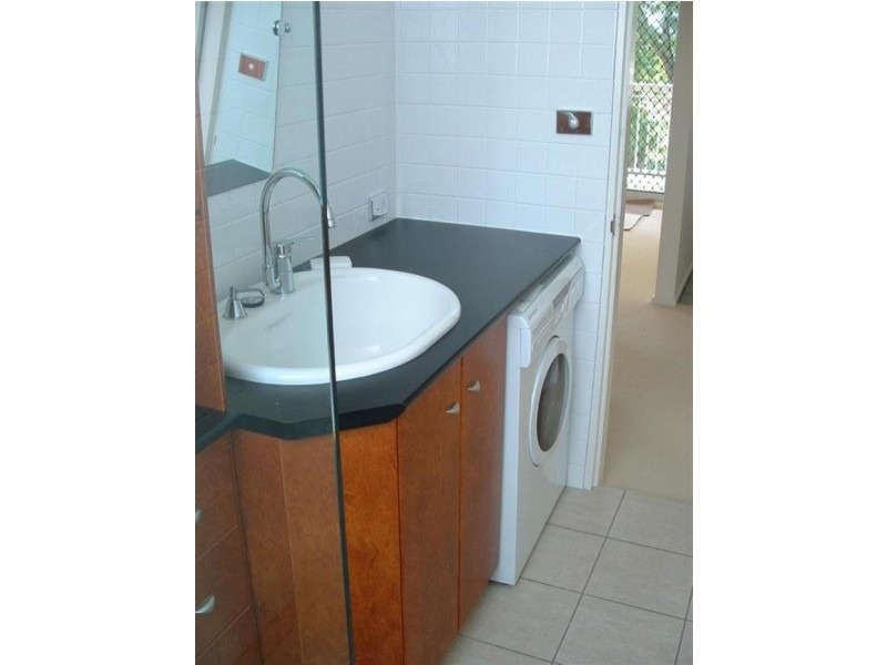 Apartment 4/48 Dunmore Tce, Auchenflower QLD 4066