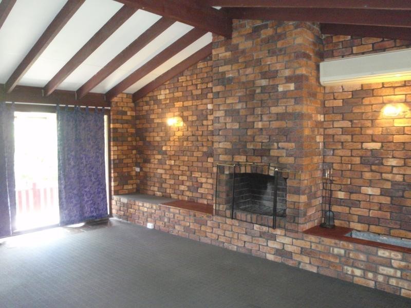 42 Archdale Street, Ferny Grove QLD 4055