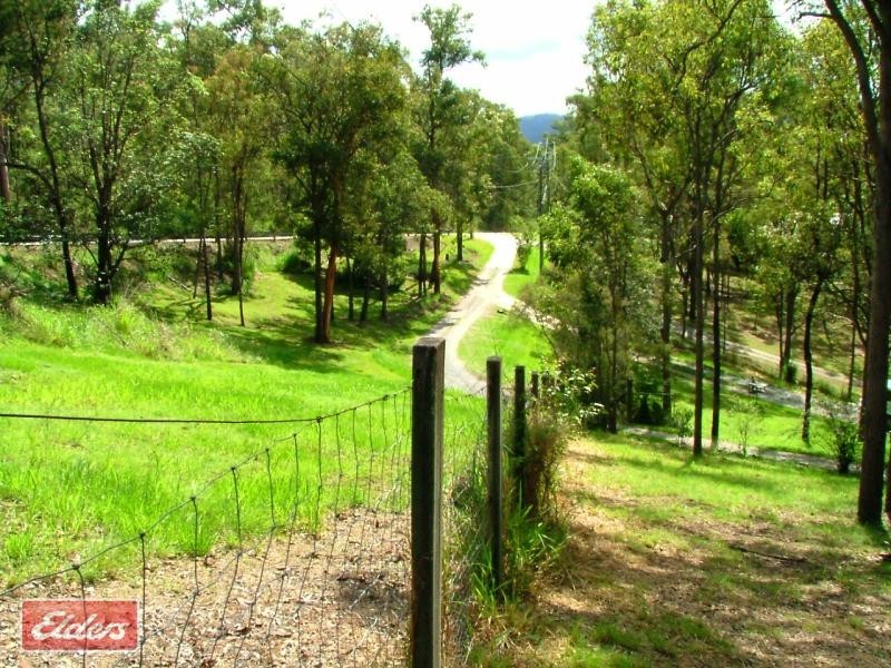 137 Upper Kedron Road, Ferny Grove QLD 4055