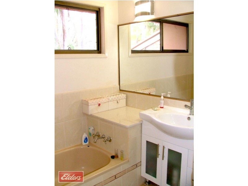 137 Upper Kedron Road, Ferny Grove QLD 4055