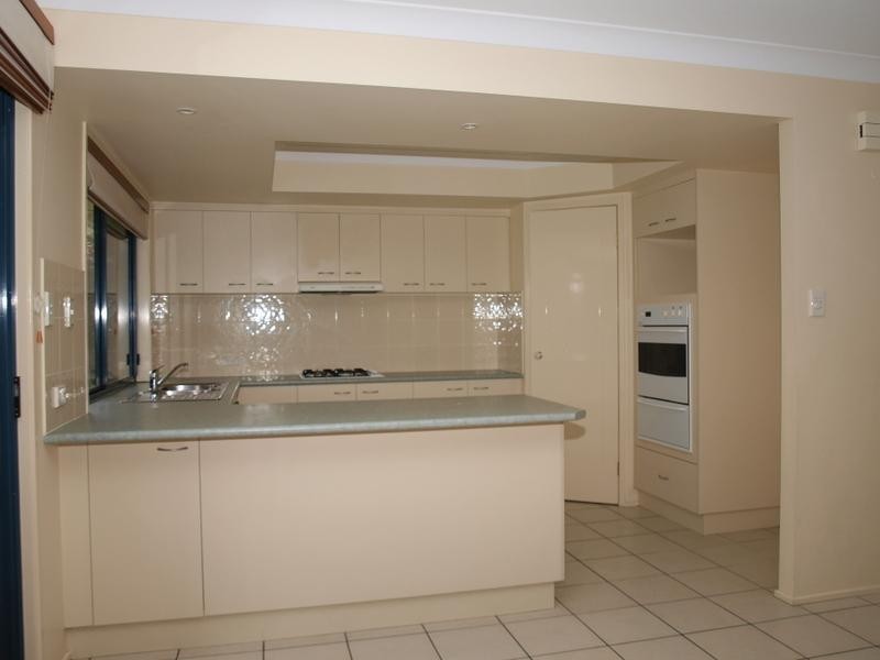 20 Inverary Place, Upper Kedron QLD 4055