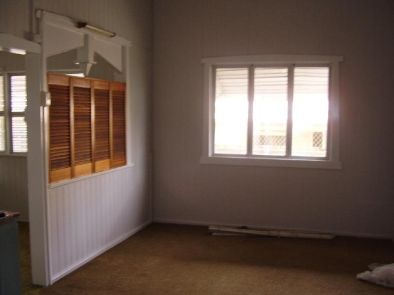 16 Arthur Street, Woody Point QLD 4019