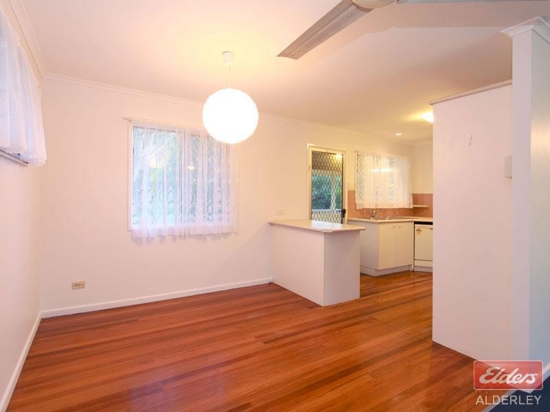 105 Mawson Street, Stafford Heights QLD 4053