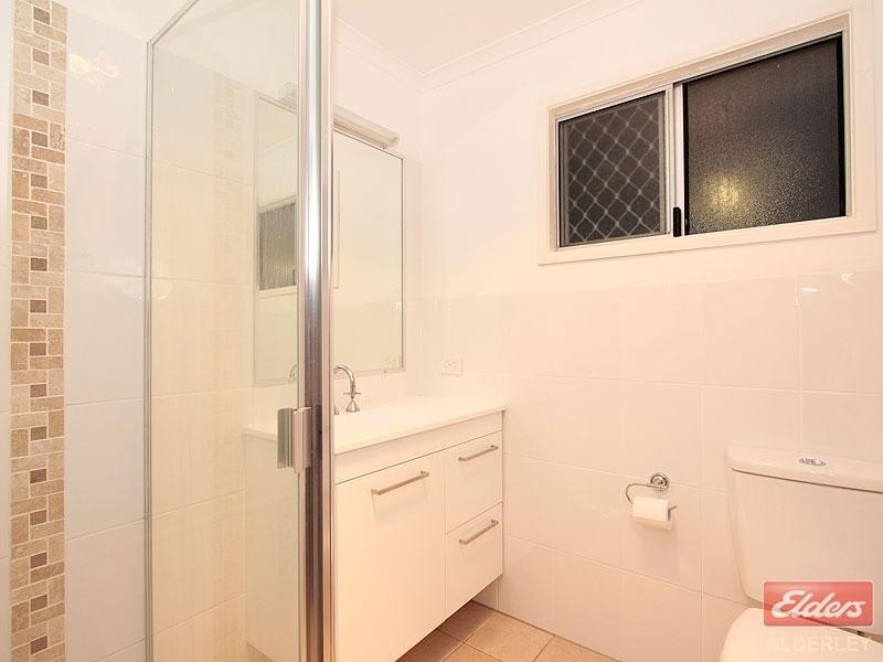 105 Mawson Street, Stafford Heights QLD 4053