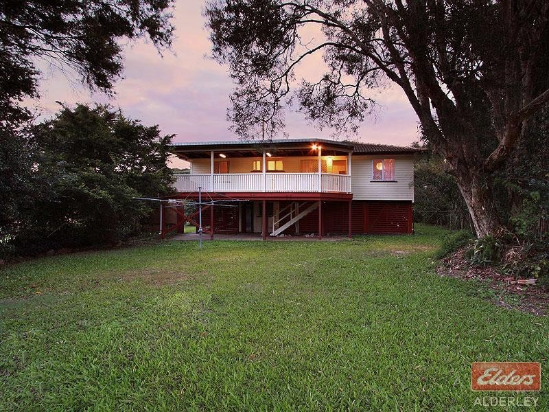 105 Mawson Street, Stafford Heights QLD 4053