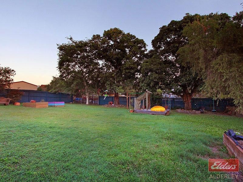 66 Days Road, Grange QLD 4051