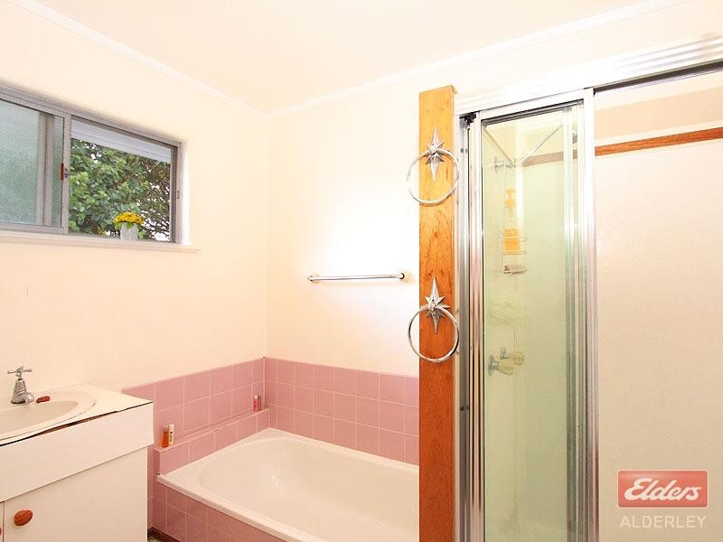 42 Glenlee Street, Arana Hills QLD 4054