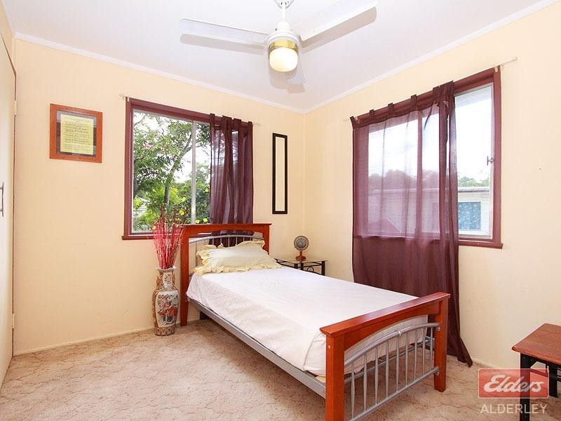 42 Glenlee Street, Arana Hills QLD 4054