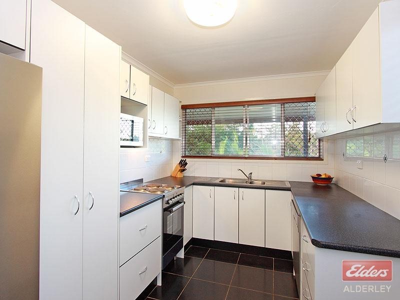 17 Clemesha Street, Keperra QLD 4054