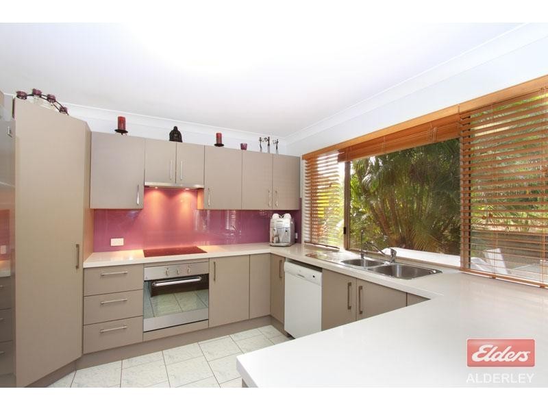 18 Tetragona Drive, Arana Hills QLD 4054